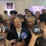 بازدید دکتر شریعتمداری از غرفه آریافن ابزار در نمابشگاه پتروکم کیش